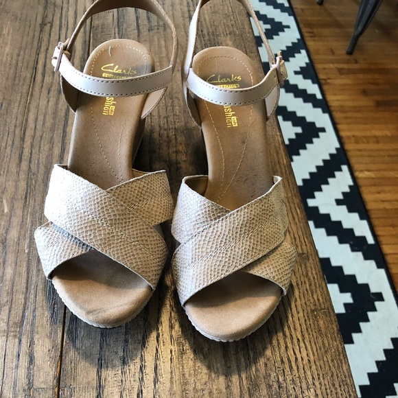 Clarks Shoes - Clark’s wedge sandals